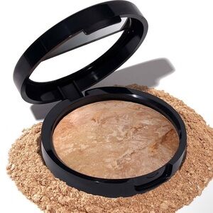 Laura Geller baked body frosting